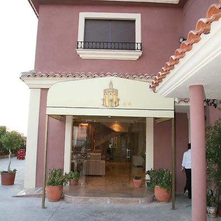 Hotel Torre Del Oro La Rinconada Extérieur photo