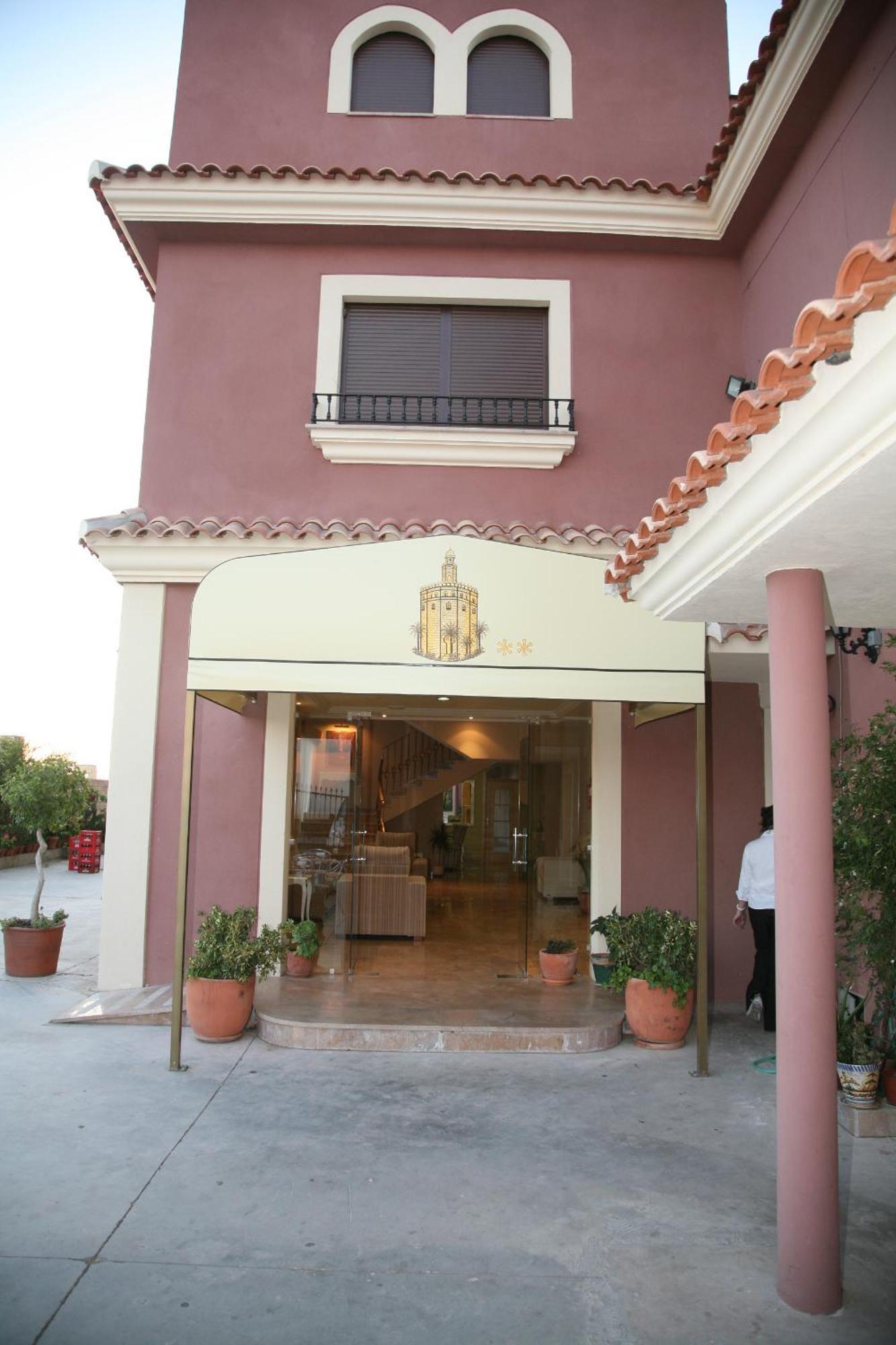 Hotel Torre Del Oro La Rinconada Extérieur photo