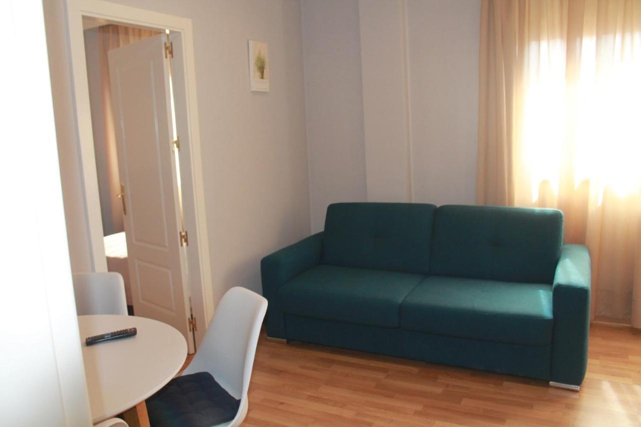 Hotel Torre Del Oro La Rinconada Extérieur photo
